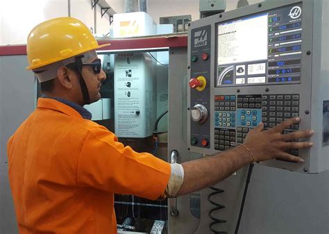 cnc machine operator course in vadodara|Shree Parantap Institute Of CNC Programming .